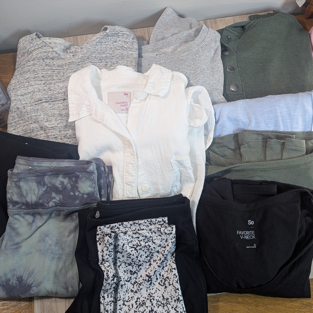 (9) Juniors SO BRAND Tunic Shirts, Sweatshirts & Leggings Bundle
